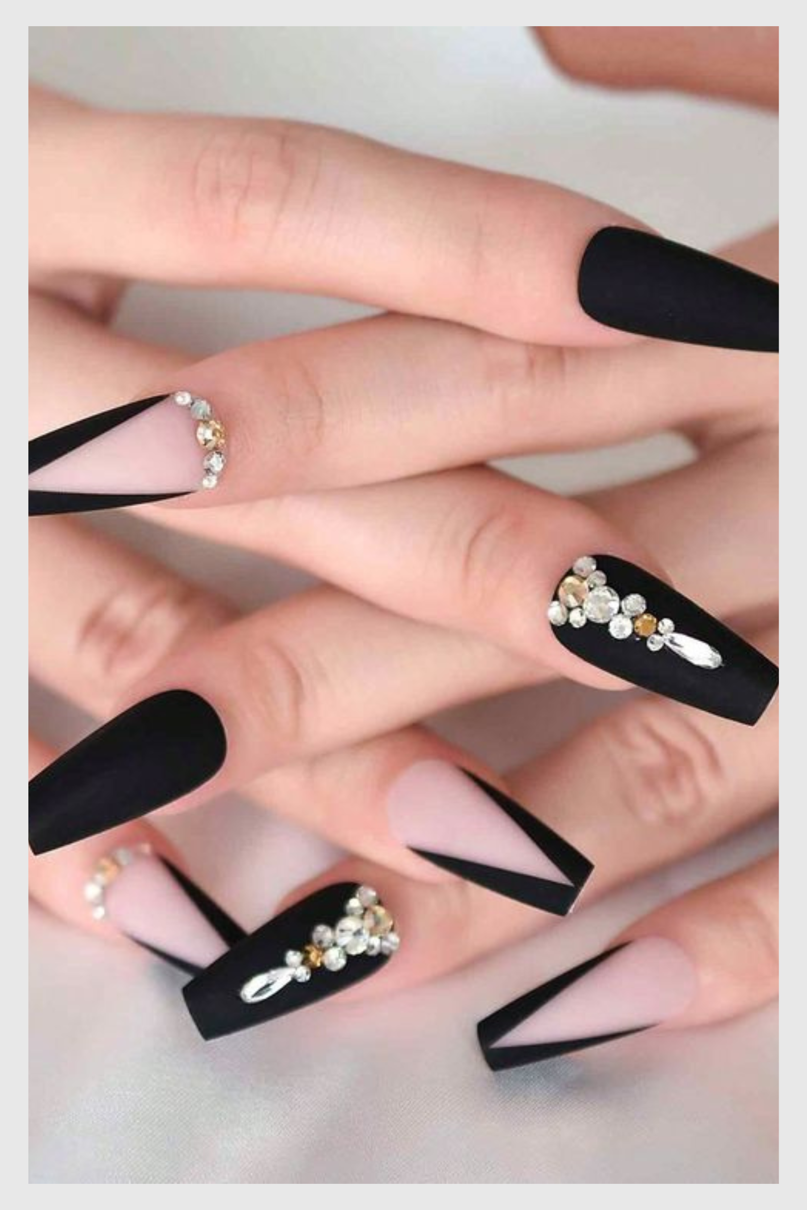 black nail designs