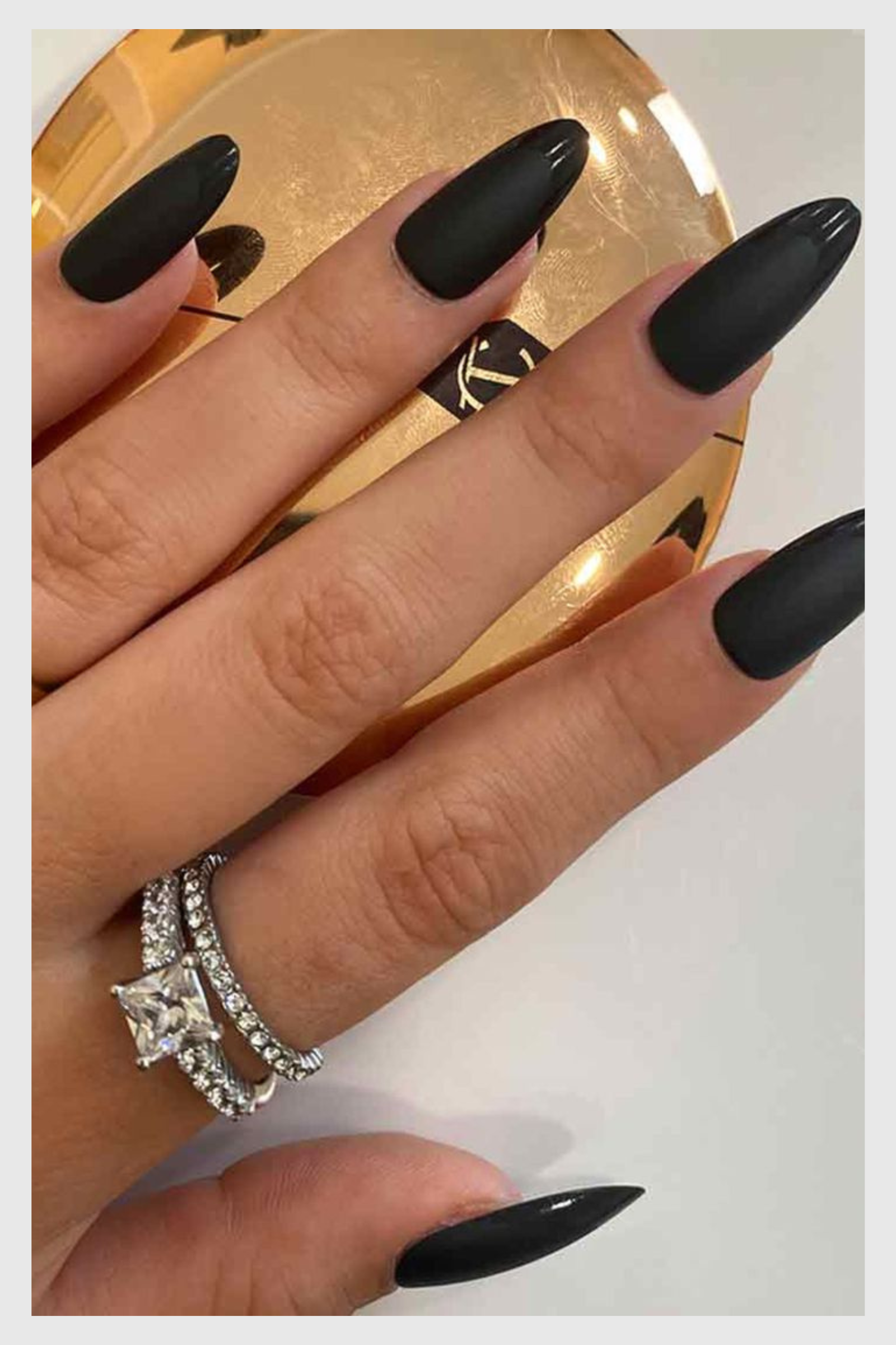 black nail designs